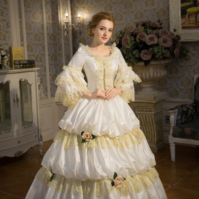 Женский костюм принцессы в викторианском стиле| |