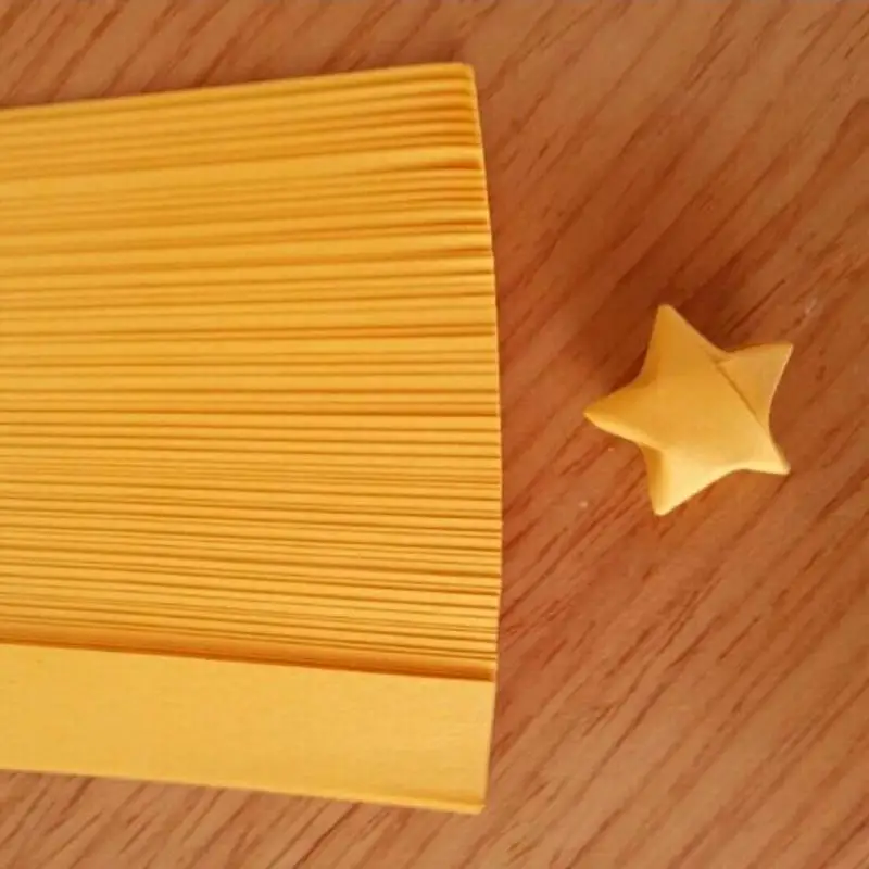 

(80pcs/lot ) Lucky Star Folding Paper Handcraft Lucky Star Paper Strips Paper Origami Origami Quilling Paper Decoration
