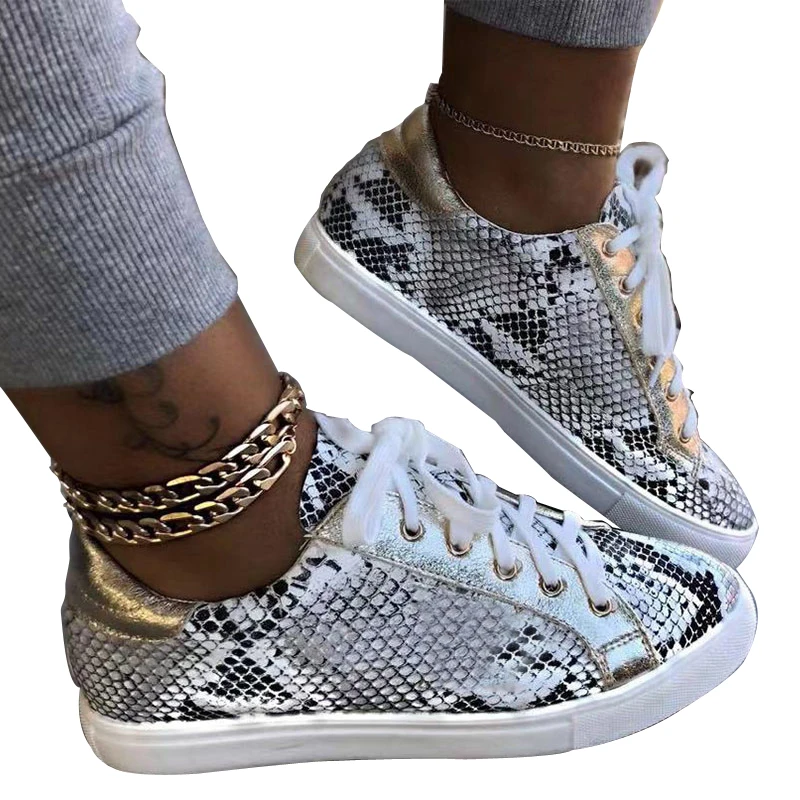 

Женские кроссовки со змеиным принтом, из ПУ кожи, на шнуровке