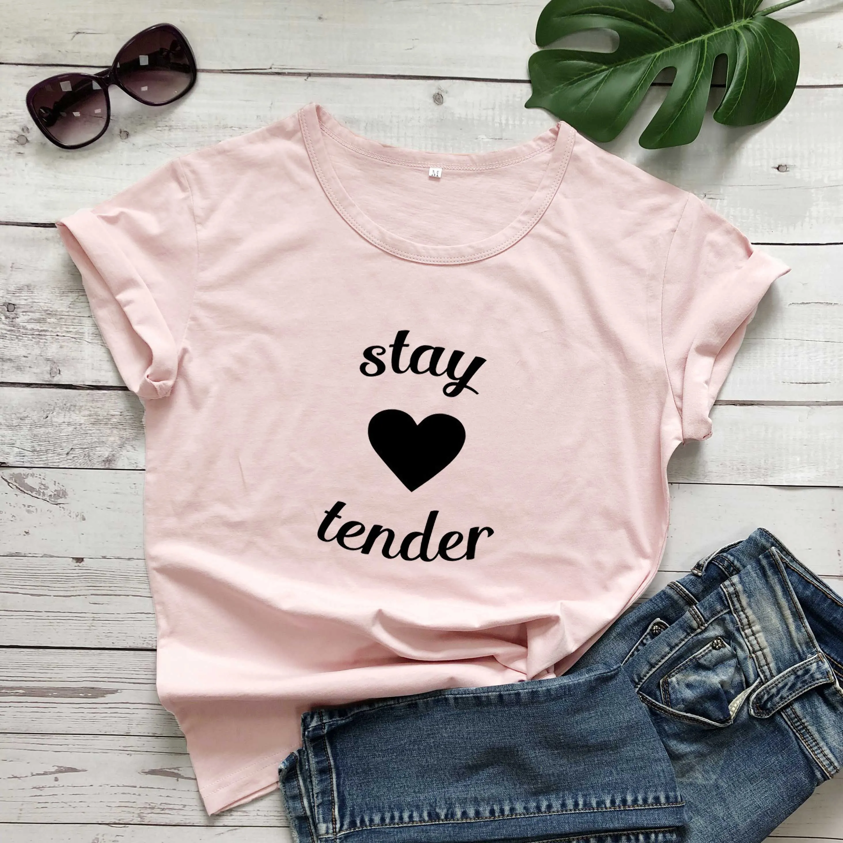 

Футболка с надписью «Stay tender» Женская, Модный повседневный хипстерский топ из чистого хлопка, с забавным слоганом, с рисунком гранж-шоу для в...