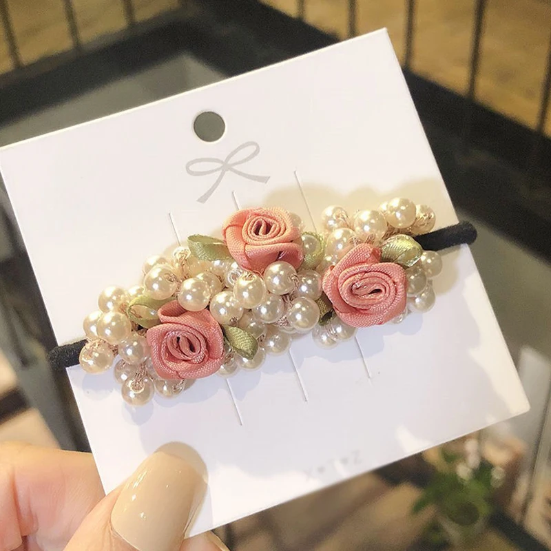 

Korea Pearls Flower Hair Scrunchies Ponytail Holder Hair Ties Sweet Bead Elastic Hair Bands 2021 New Hair Rope Hair Accessories