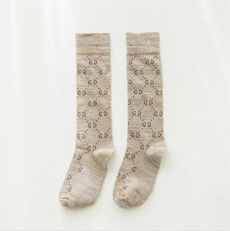 KHAKI KNEE HIGH G Зимние женские чулки с перекрестными коленями, модные женские чулки с золотыми буквами, дамский чулок с высоким голенищем - Цвет: KHAKI KNEE HIGH G