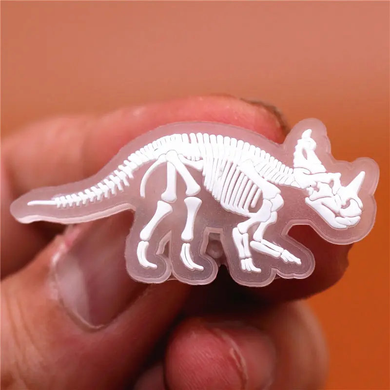 1pcs Luminous Shoe Charms Fluorescent White Dinosaur Skeleton PVC Shoe Buckle Decoration Fit Croc Jibz Party Kids Gifts U286