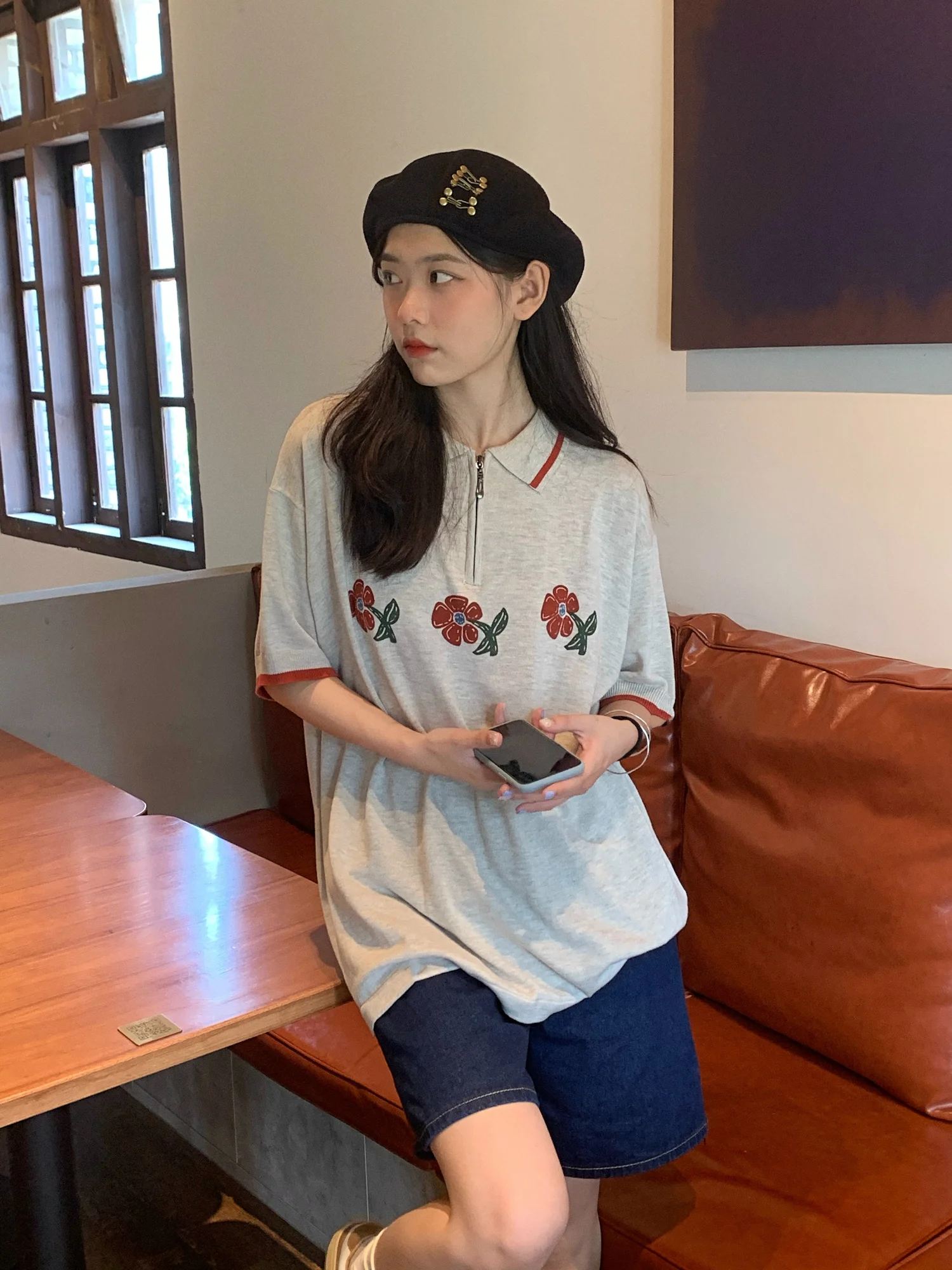 Футболка-поло с коротким рукавом и цветочным принтом | Женская одежда