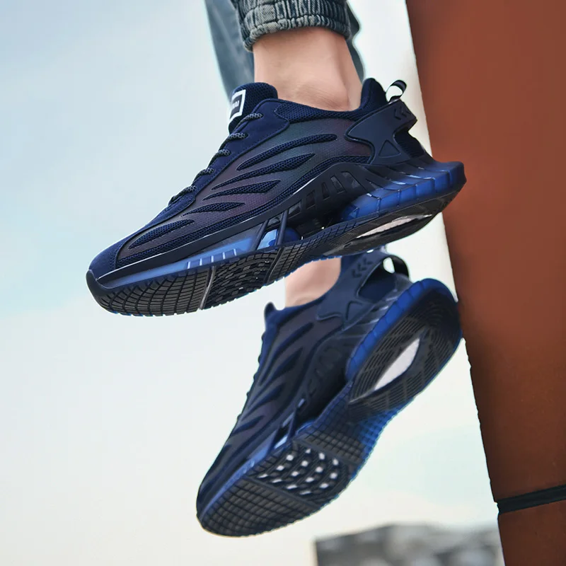 Hot Sale Running Shoes Men Fashion Reflective Sneakers Light Outdoor Cushioning Sports Shoes Men Antiskid Damping Gym Shoes Men