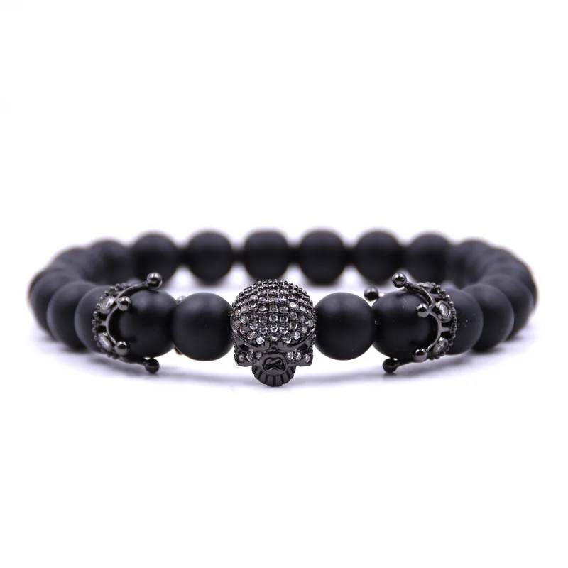 Мужской браслет из натуральных бусин на нитке с микрозакрепкой фианита Скелет