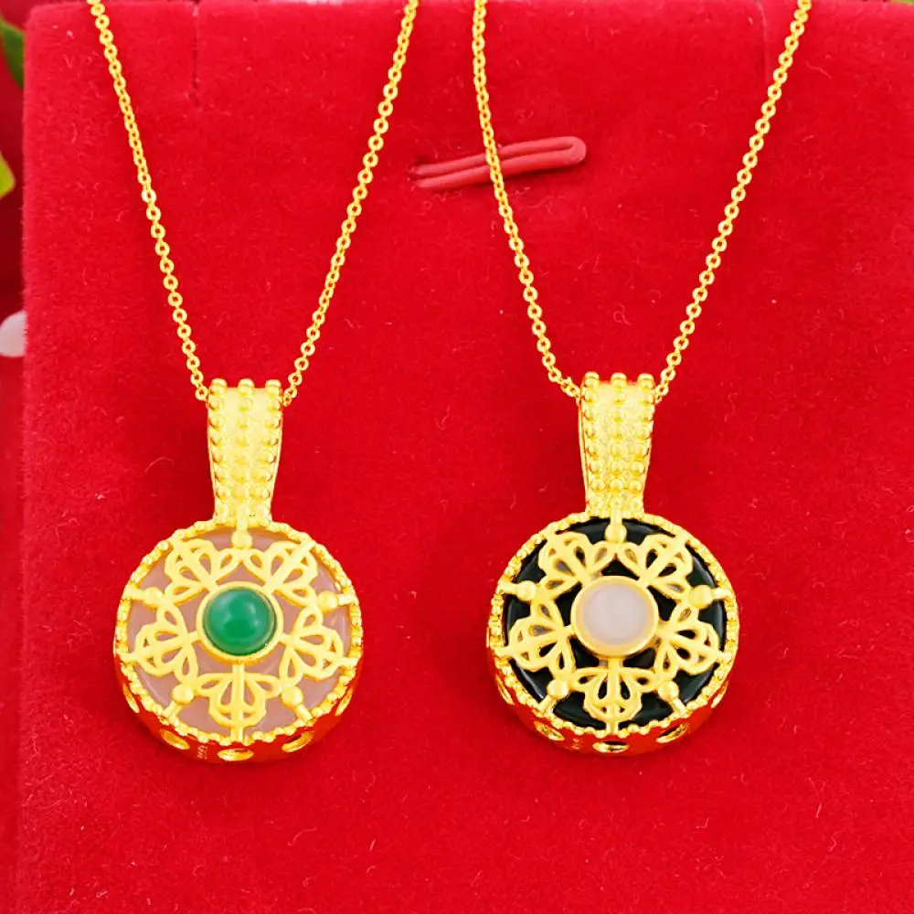 Fashionable Vietnam Sand Gold Imitation Emerald Lucky Compass Retro Hollow Pattern Two-Color Pendant Necklace Female 1.9*2.9CM