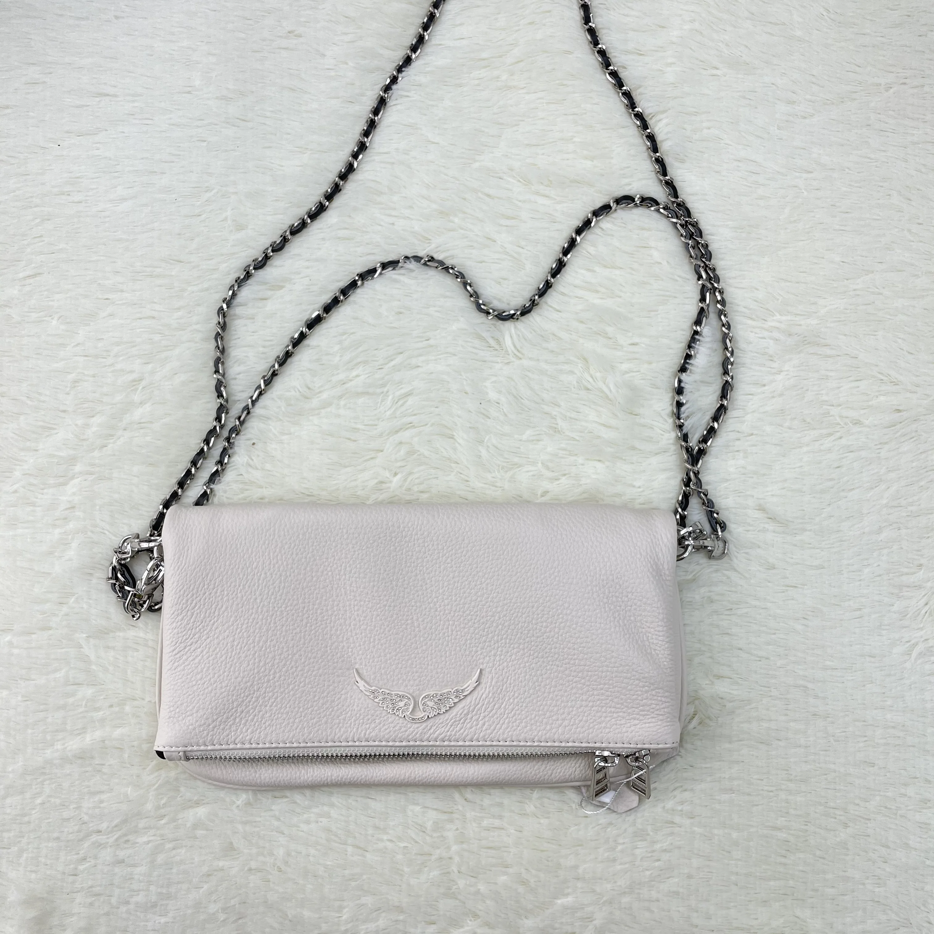 Классическая женская сумка через плечо с украшением в виде крыльев модная