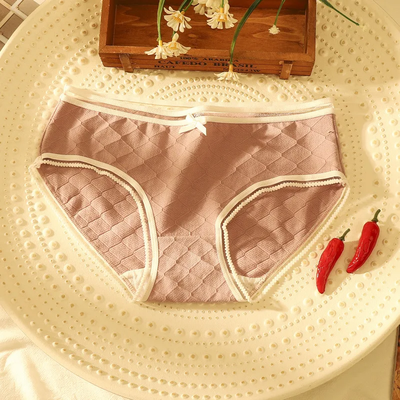 

Women's panties Japanese girls color matching cotton antibacterial briefs mid-waist breathable and comfortable Women's underwear