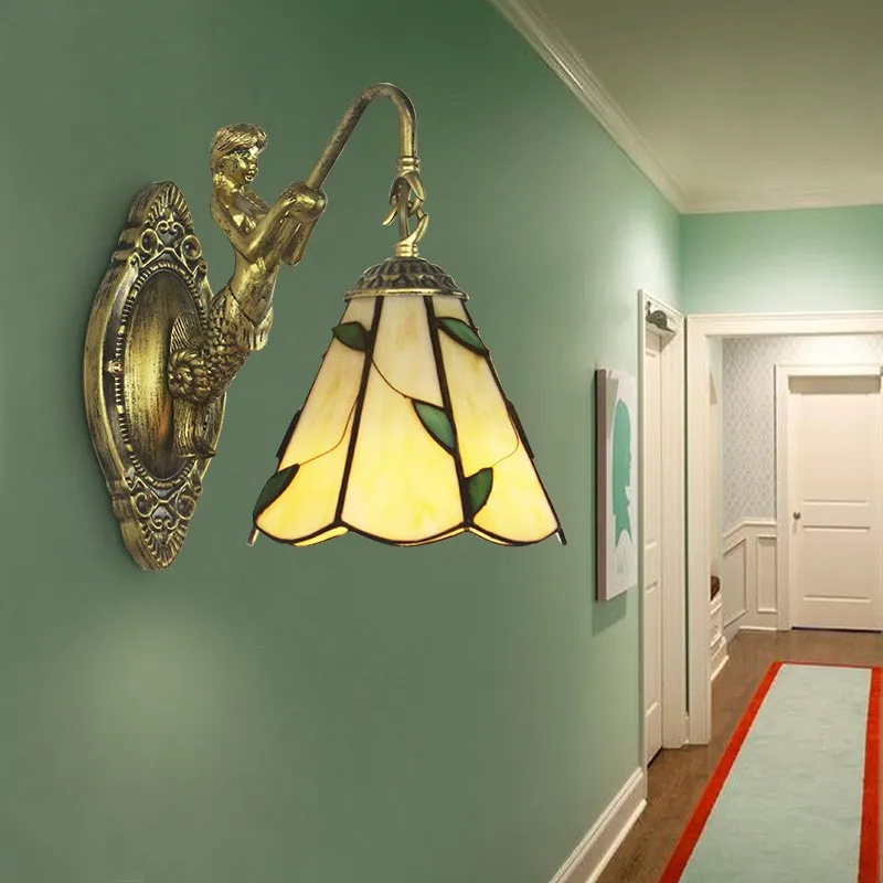 Mediterranean Wall Lamp Single Head European Retro Mermaid Resin Base Living Room Corridor Balcony Garden Bedroom Bedside Lamp