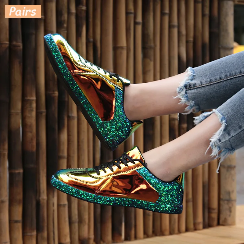 Женские кроссовки золотистые блестящие Блестящие модные повседневные туфли