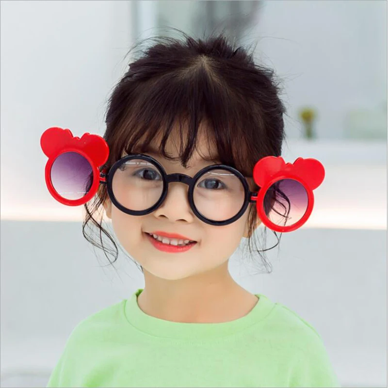 

Hot Cute Kids Bow Sunglasses Cool Girls Boys Unique Clamshell Mouse Ears Eyewear Children Outing Decoration