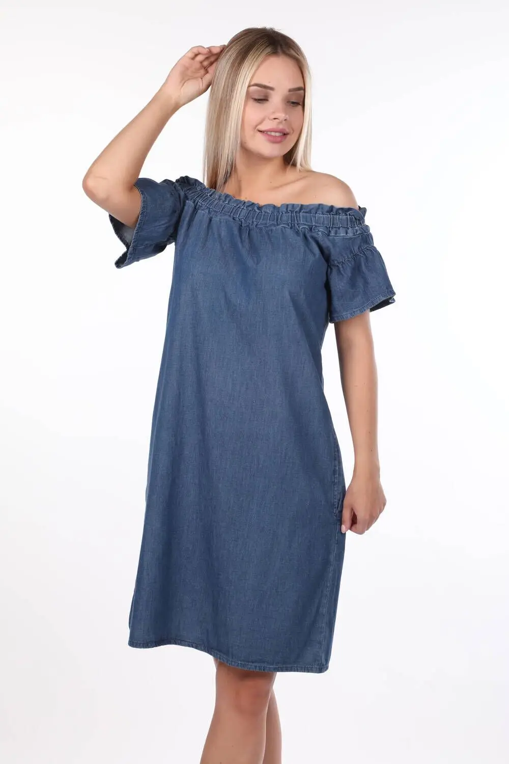 

Women Collar Detailed Jean Dress