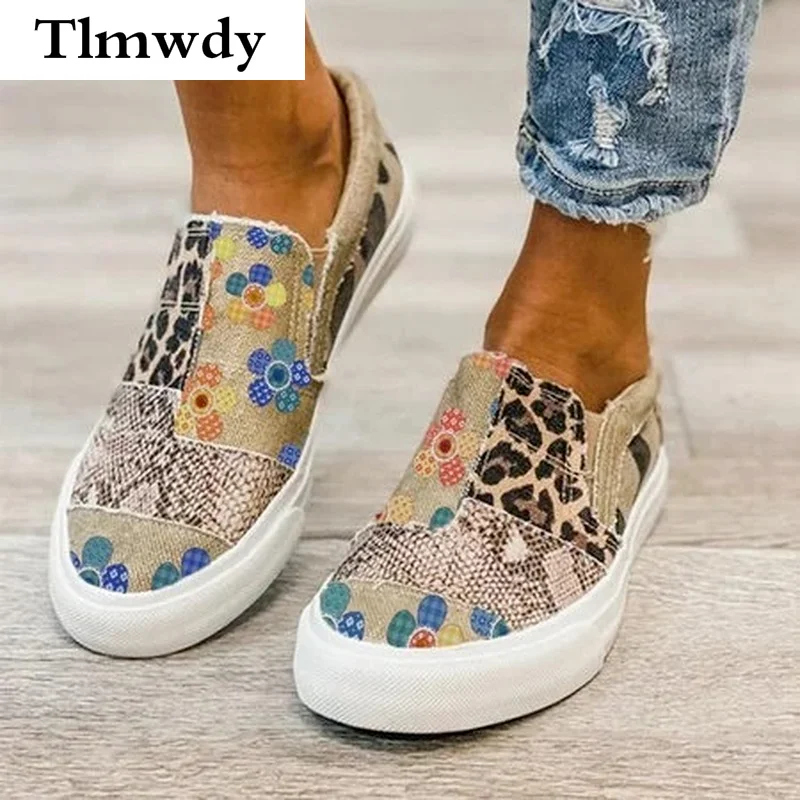 

2021 Spring Women Low-heeled Flats Fashion Color Matching Set Foot Round Toe Casual Shoes Outdoor Comfortable Light Women Shoes