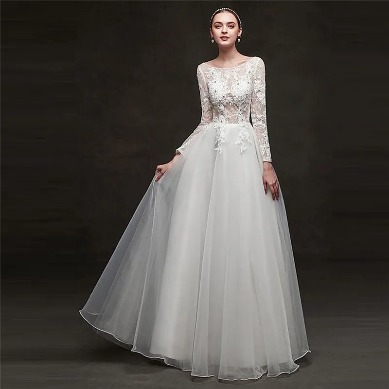 Женское кружевное платье с длинными рукавами простое весеннее в пол V-образным