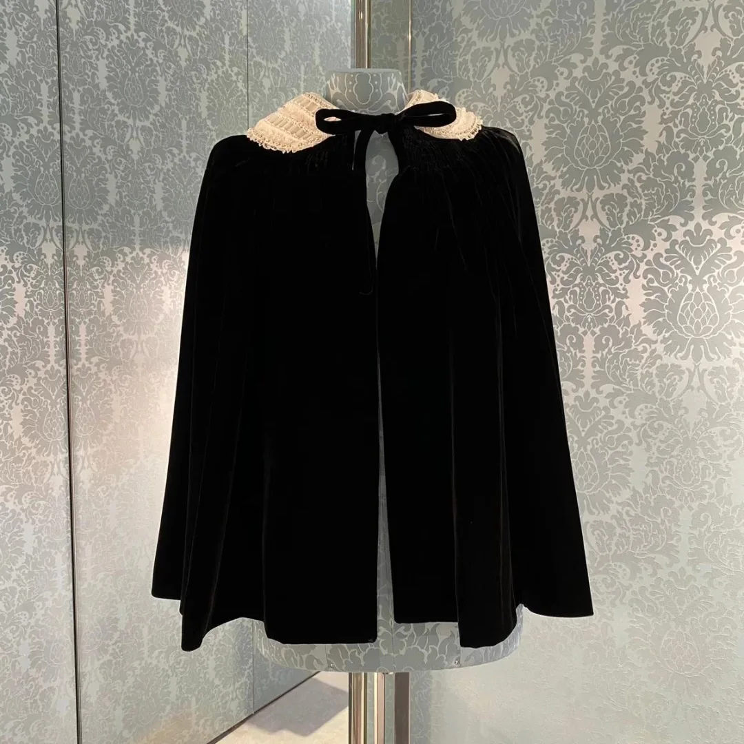 

Korean Fashion Streetwear 2022 Elegant Black Lace Beading Velvet Poncho Women Autumn Winter Thick Cape Femme Hiver