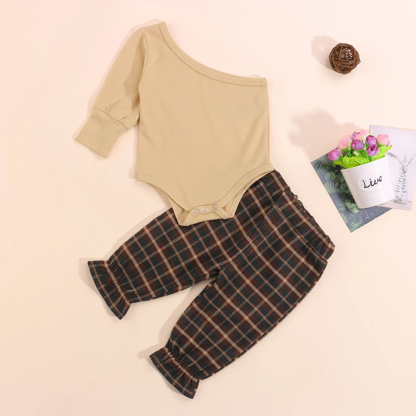 Осенне-весенние комплекты одежды для маленьких девочек боди на одно плечо с