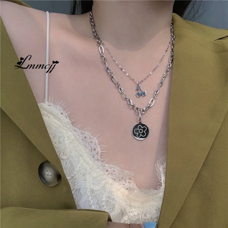 

Lmmcjj Sweet Cherry Necklace Simple Flower Clavicle Chain For Women Titanium Steel Necklace Fashion Jewelry Accessories INS Gift