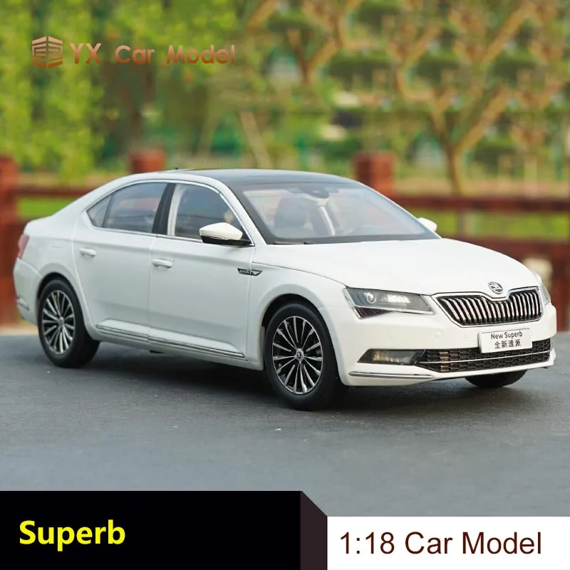 

1:18 Оригинал Шанхай, Volkswagen, Skoda, новая модель автомобиля SKODA SUPERB