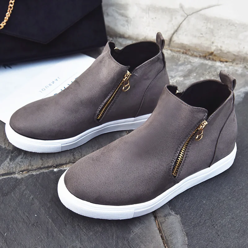 Женские высокие кроссовки большого размера 43 замшевые на платформе с