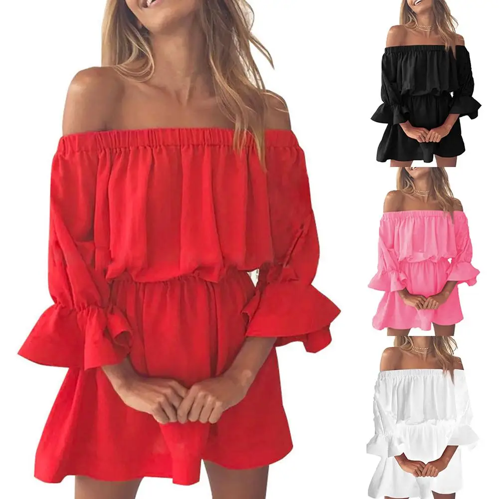 Женское однотонное мини платье с открытыми плечами и рукавом 3/4 рюшами