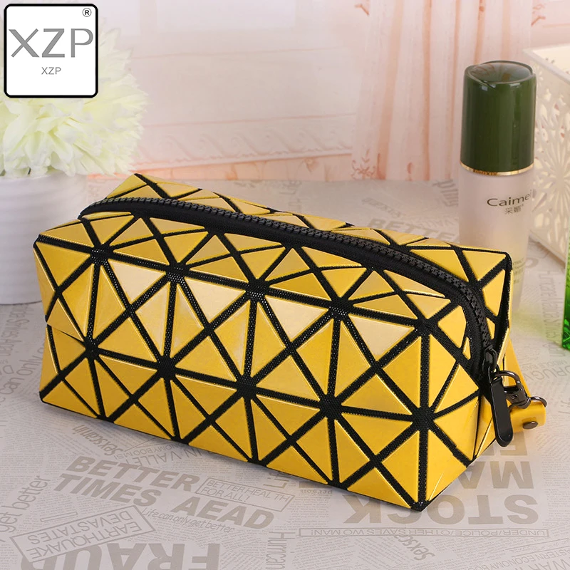 Yellow XZP Новая Женская Геометрическая косметичка на молнии большая посылка для хранения Алмазная косметичка лазерная вспышка кожаные женские косметички - Цвет: Yellow