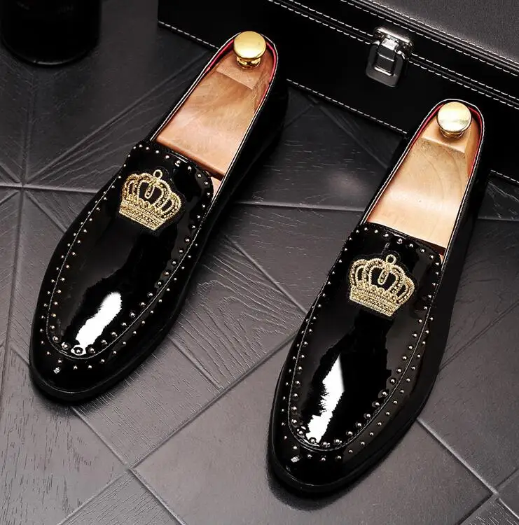 

New arrival Men charming glitter embroidery crown flats Dress Loafers gentleman Shoes Male Wedding Homecoming Evening Groom Prom