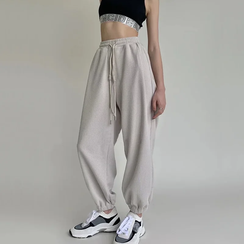 

Women Waffle Textured Jogger With Elasticated Drawstring Waist Y135