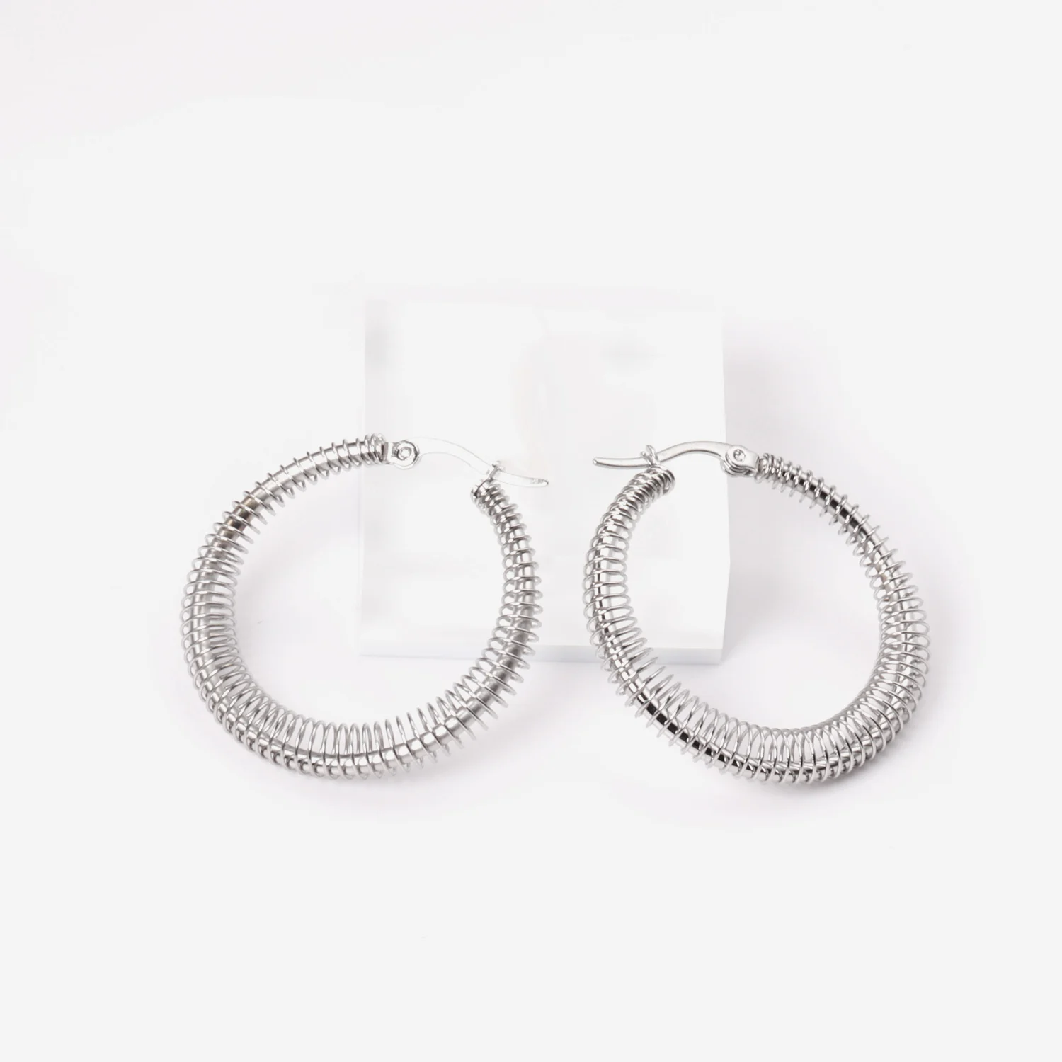 

Gold/Silver Color Stainless Steel Big Circle Earrings for Women Bohemian Fashion Jewelry Hoop Earrings Party Gift Accessories