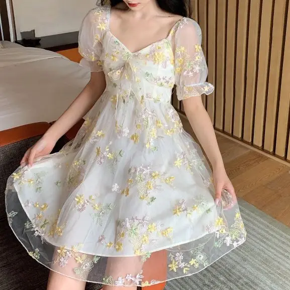 

Elegant Prairie Chic Harajuku Kawaii Beige Sexy V-Neck Lace Dress Summer Vestido De Mujer 2021 Women'S Clothing Y2K