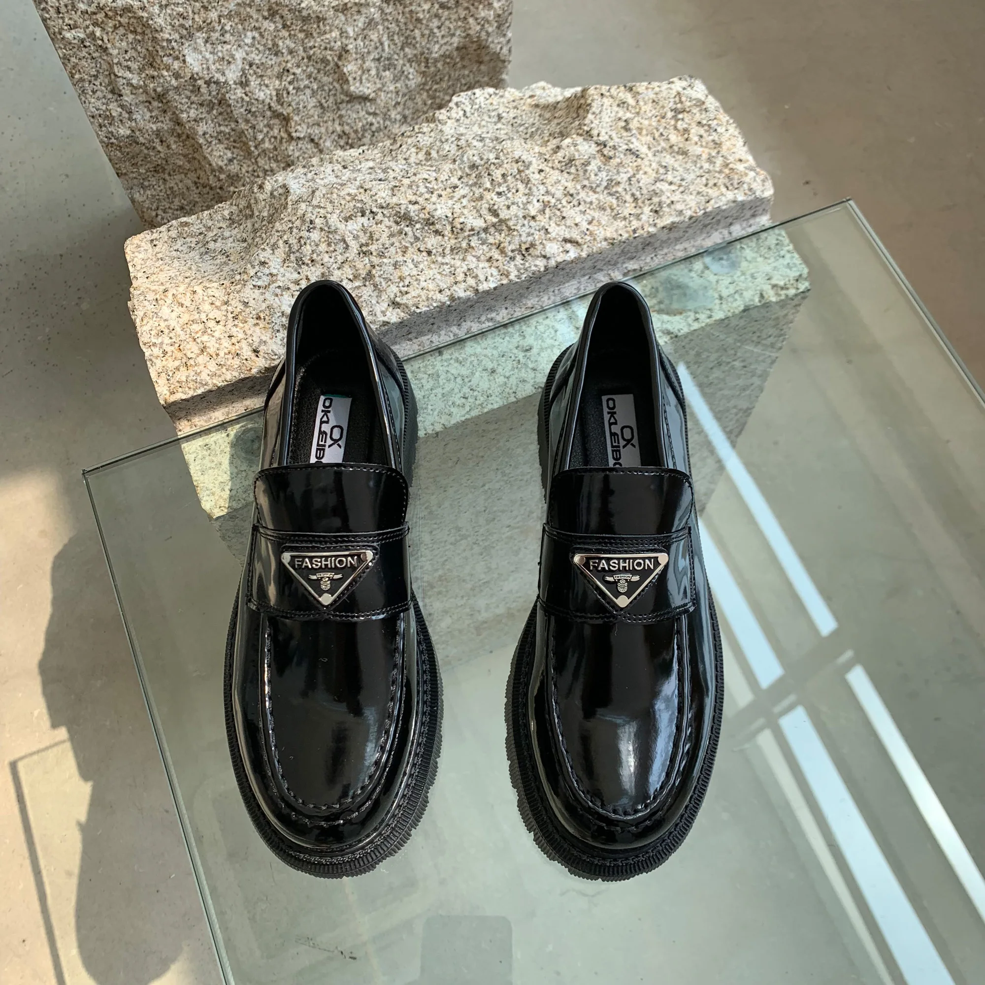 

Women's Summer British Style Shoes Retro Platform High Heel Shoes Metal Decoration Thick Heel Slip-On Loafers Single Shoes