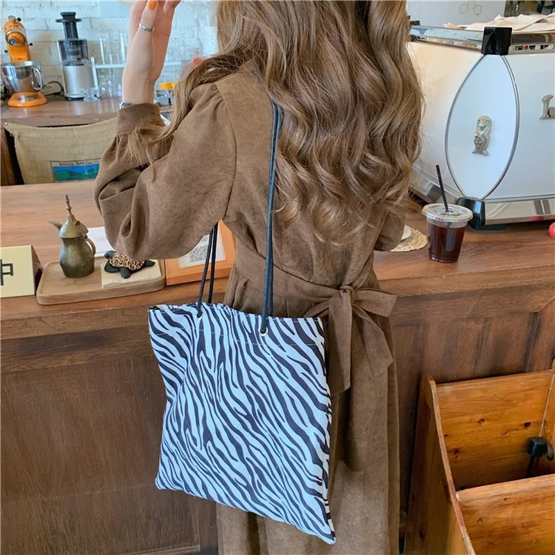 

Black Elegant Dress Women Slim Puff Sleeve V-Neck Button outerwear Office Dress Female One-piece Dress Korean 2020 Autumn Chic