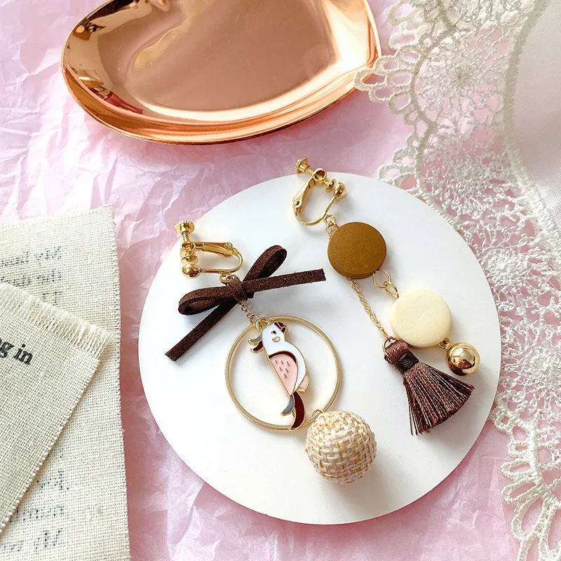 Японский бант птица дерево кисточка ассиметричная длинная без пирсинга клипсы