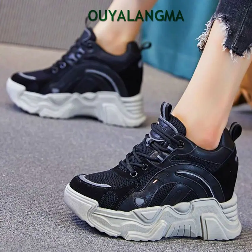 

Удобные модные кроссовки на высоком каблуке, женские ботильоны из коровьей кожи на платформе с круглым носком, Женская дорожная обувь на то...