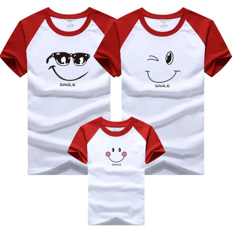 Семейная одежда футболка летние рисунком в виде улыбающихся рожиц для папы мамы