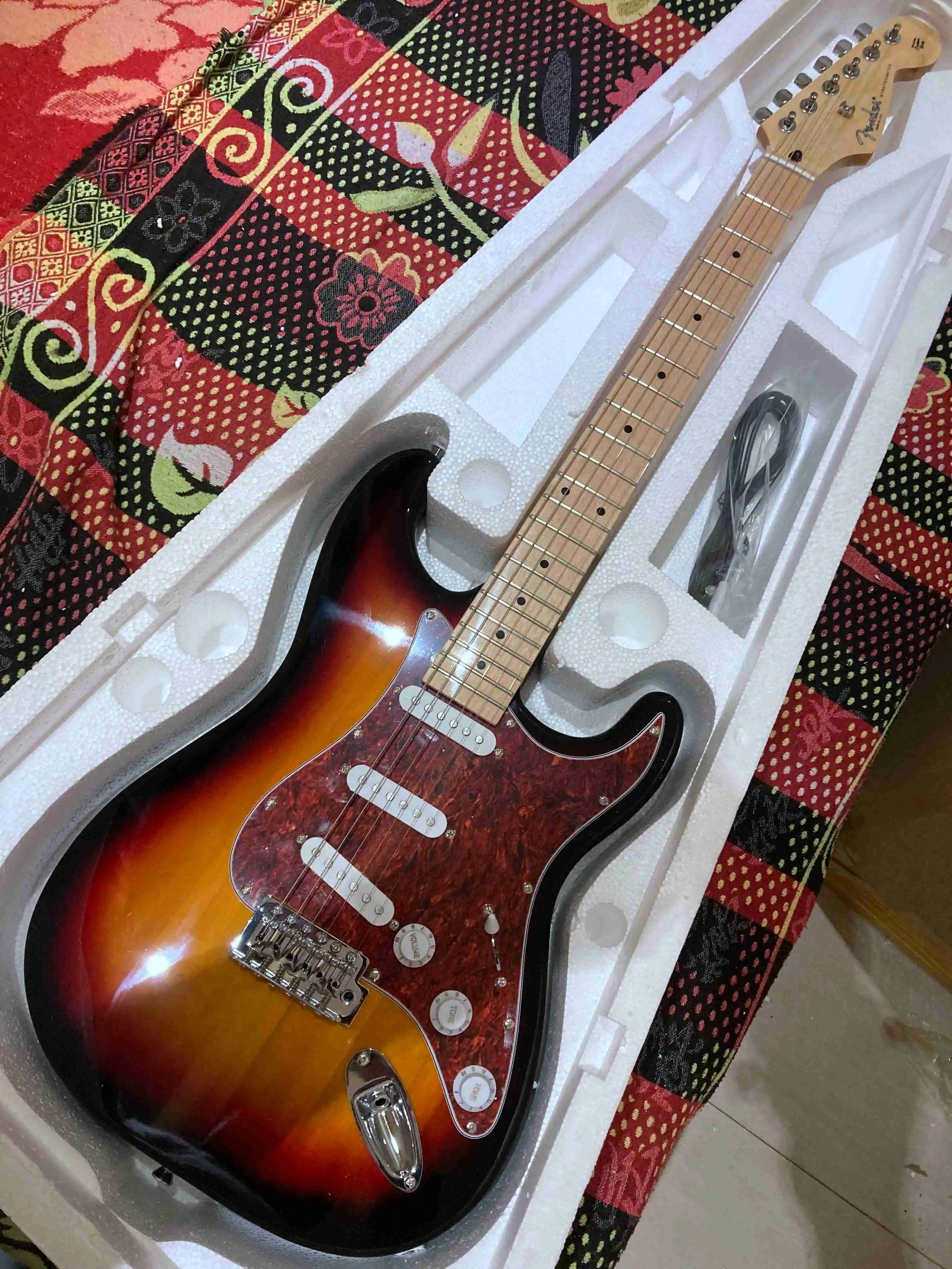 Музыкальные инструменты Большая распродажа электрическая - Цена: 11423.24