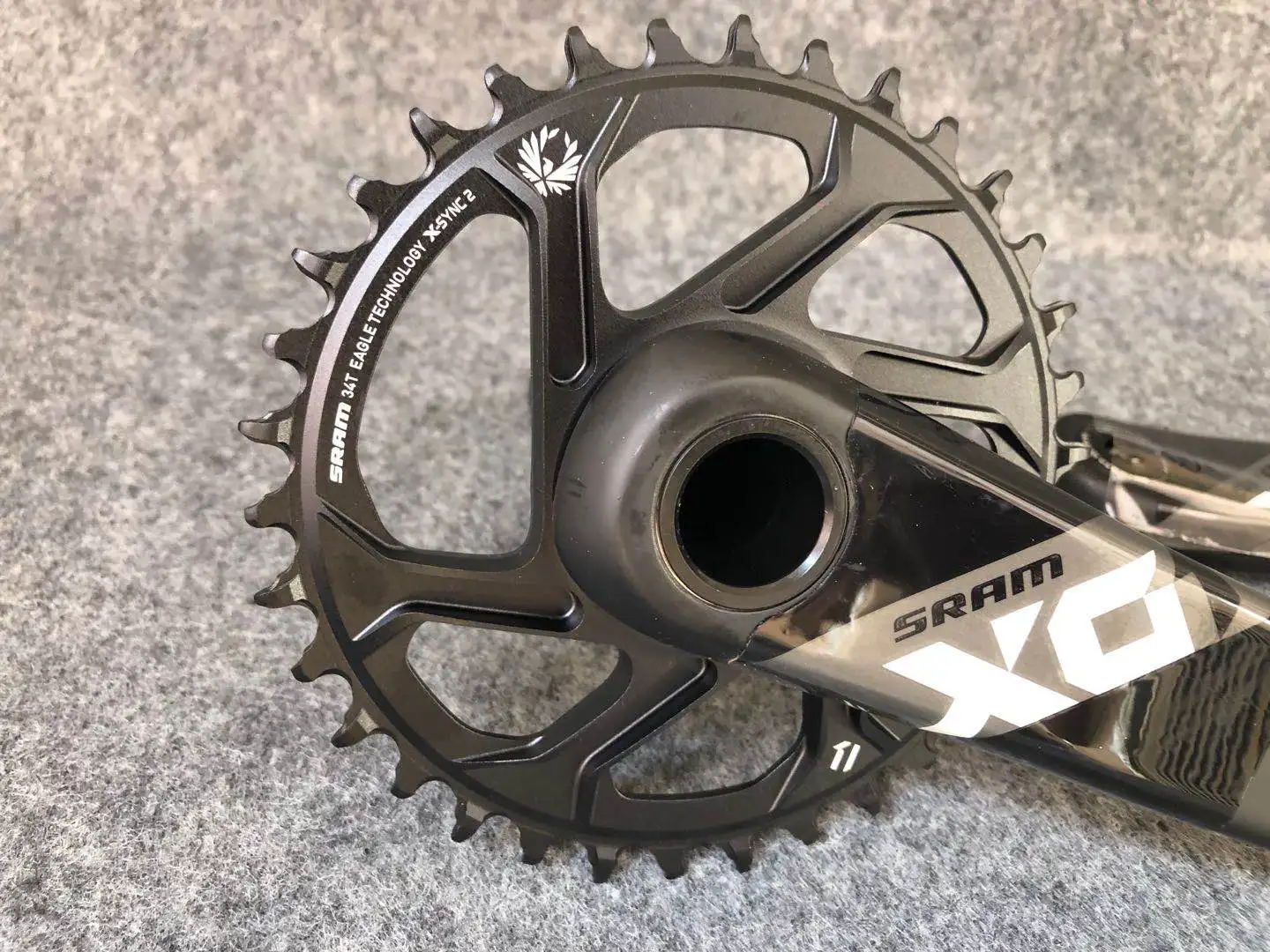 

SRAM FC X01 Eagle GXP dispendent DESC 1X12 34T corona 170mm MTB carbon fiber bicycle flat