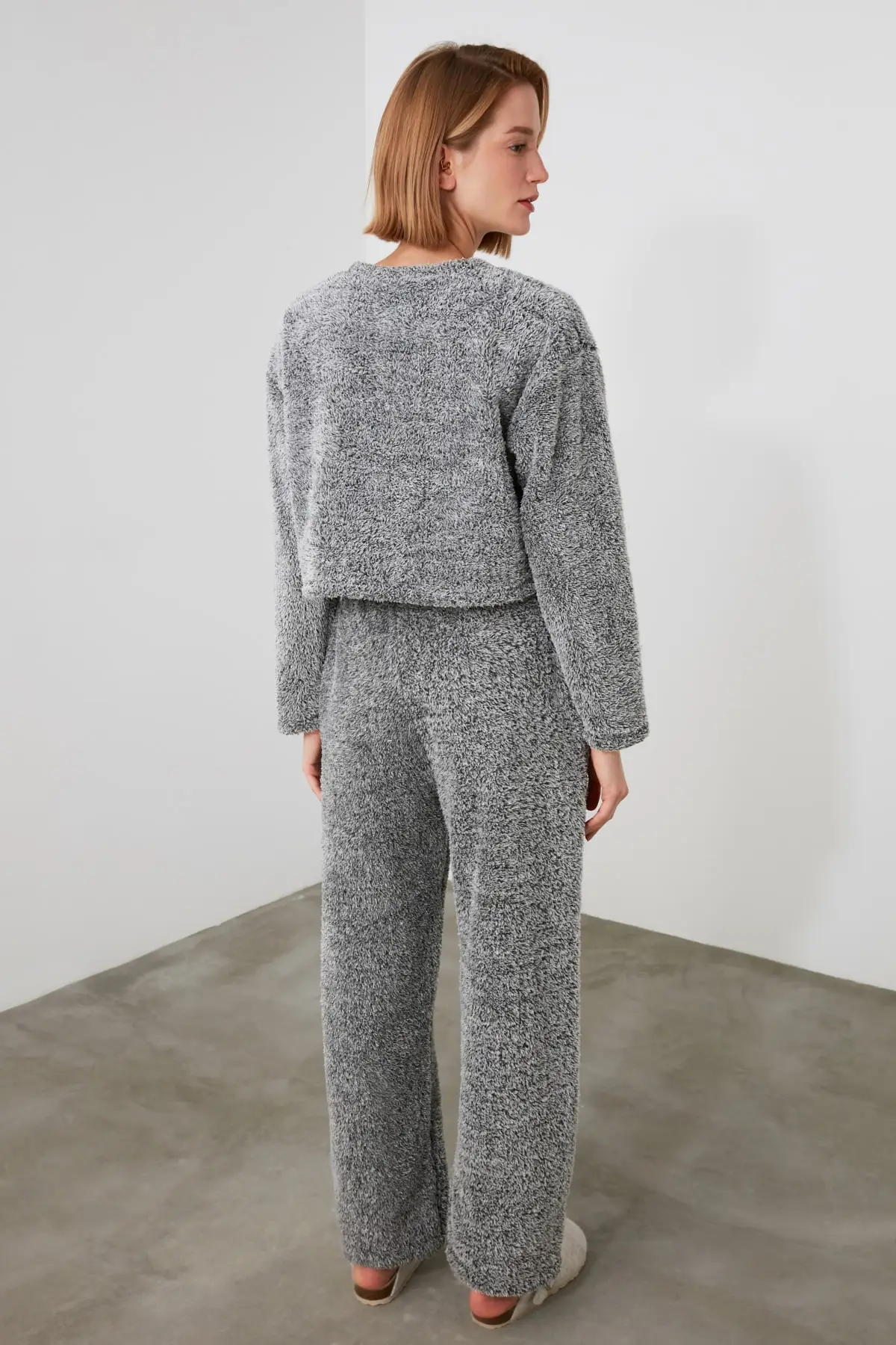 

Trendyol Printed and Hooded Knitted Tracksuit Set TWOAW21EM0065