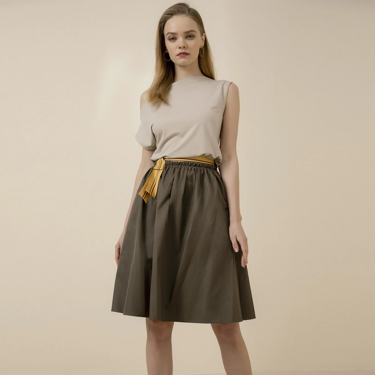 

Spring and summer T-shirt top + skirt suit female summer 2021 new temperament lady two-piece suit