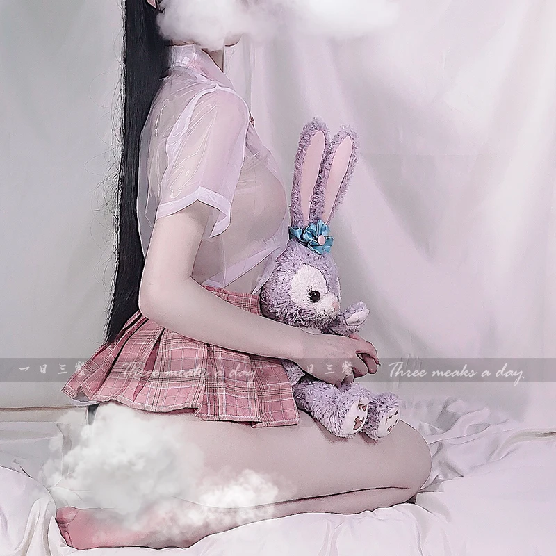 Комплект нижнего белья женский прозрачный кружевной розовый |