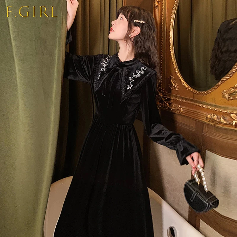 

French Velvet Black Long Sleeve Dress Vintage Embroidery Women Midi Warm Dress Fall Korean One-piece Female Wedding Party Dress