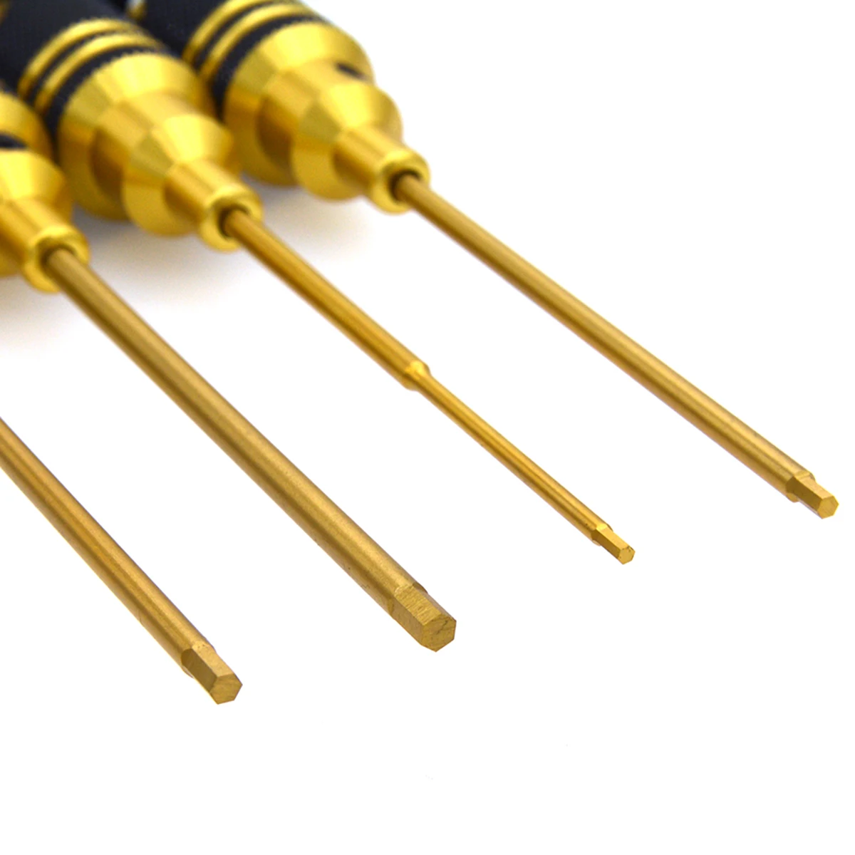 многоцелевой набор инструм