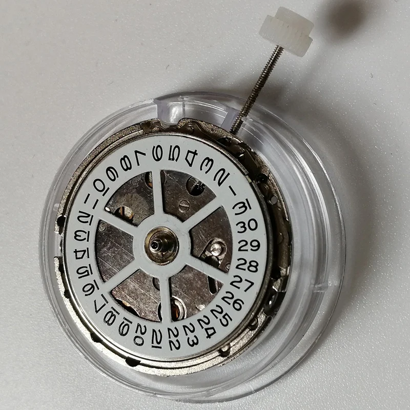 Часовой механизм автоматический механический 8215 один календарь большой