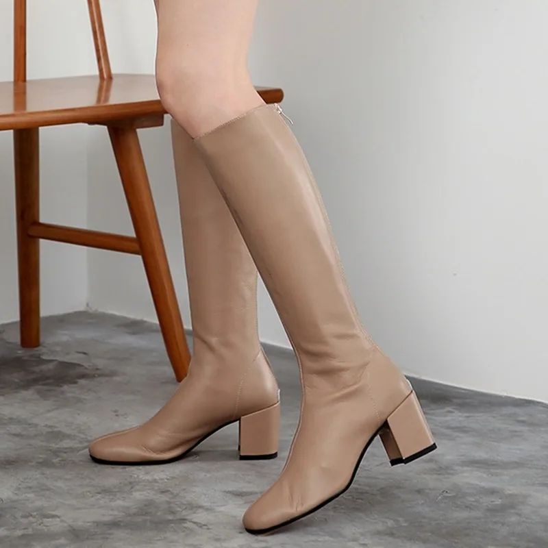 

Женские сапоги до колена из мягкой натуральной кожи, на высоком блочном каблуке