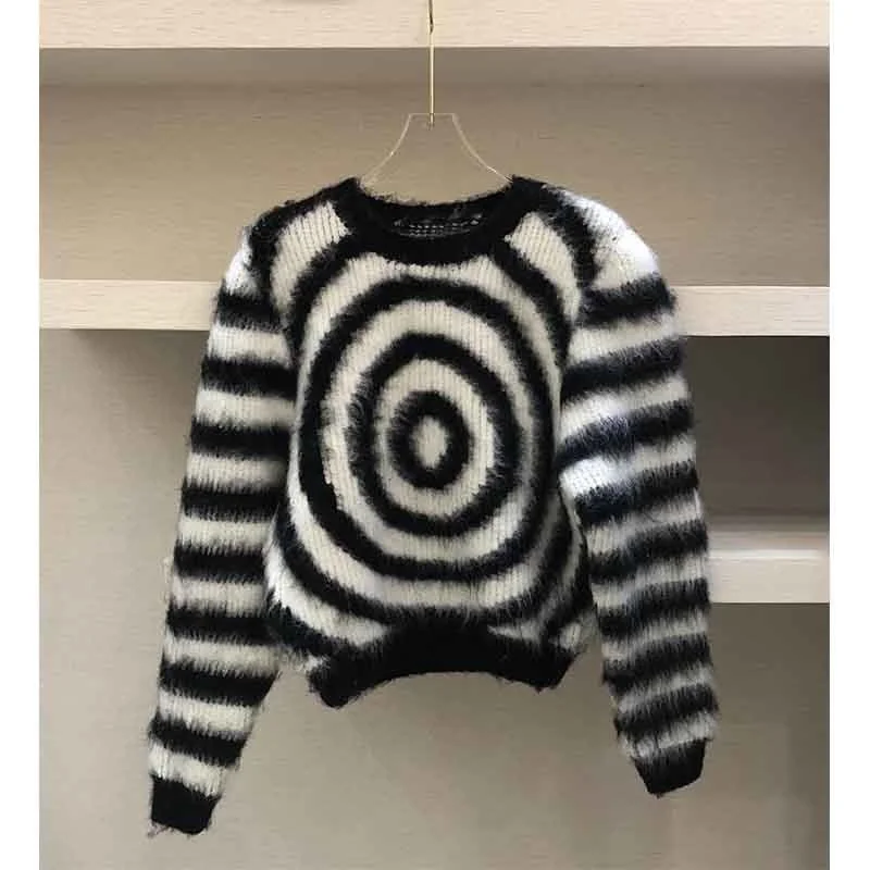 値段 女性用ニットセーター,柔らかな黒と白のストライプのスパイラルウール,短いセーター,秋のファッション2021