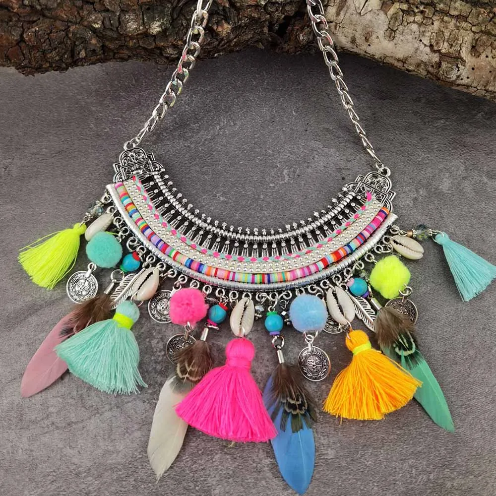 

New Year Gift Bohemian Necklaces Pendants Women Handmade Pompom Collar Bib Choker Statement Necklace Ethnic Jewelry