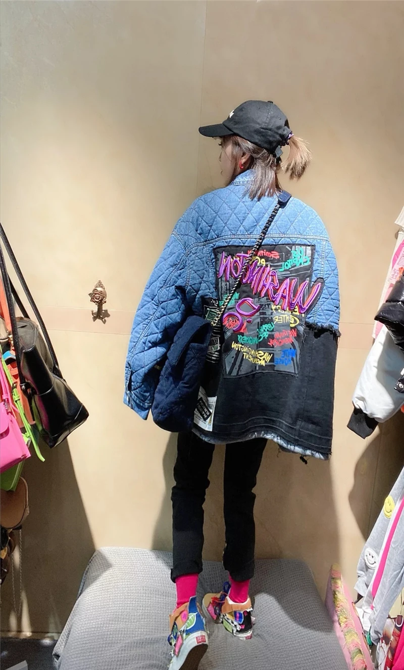 

Куртка джинсовая женская, на раннюю весну, корейский стиль, утепленная цветная блузка с заплатками, 2021, свободные и тонкие