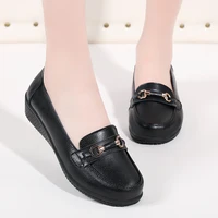 spring new casual leather womens shoes cowhide soft sole comfortable middle aged and elderly mother shoes flat peas shoes women