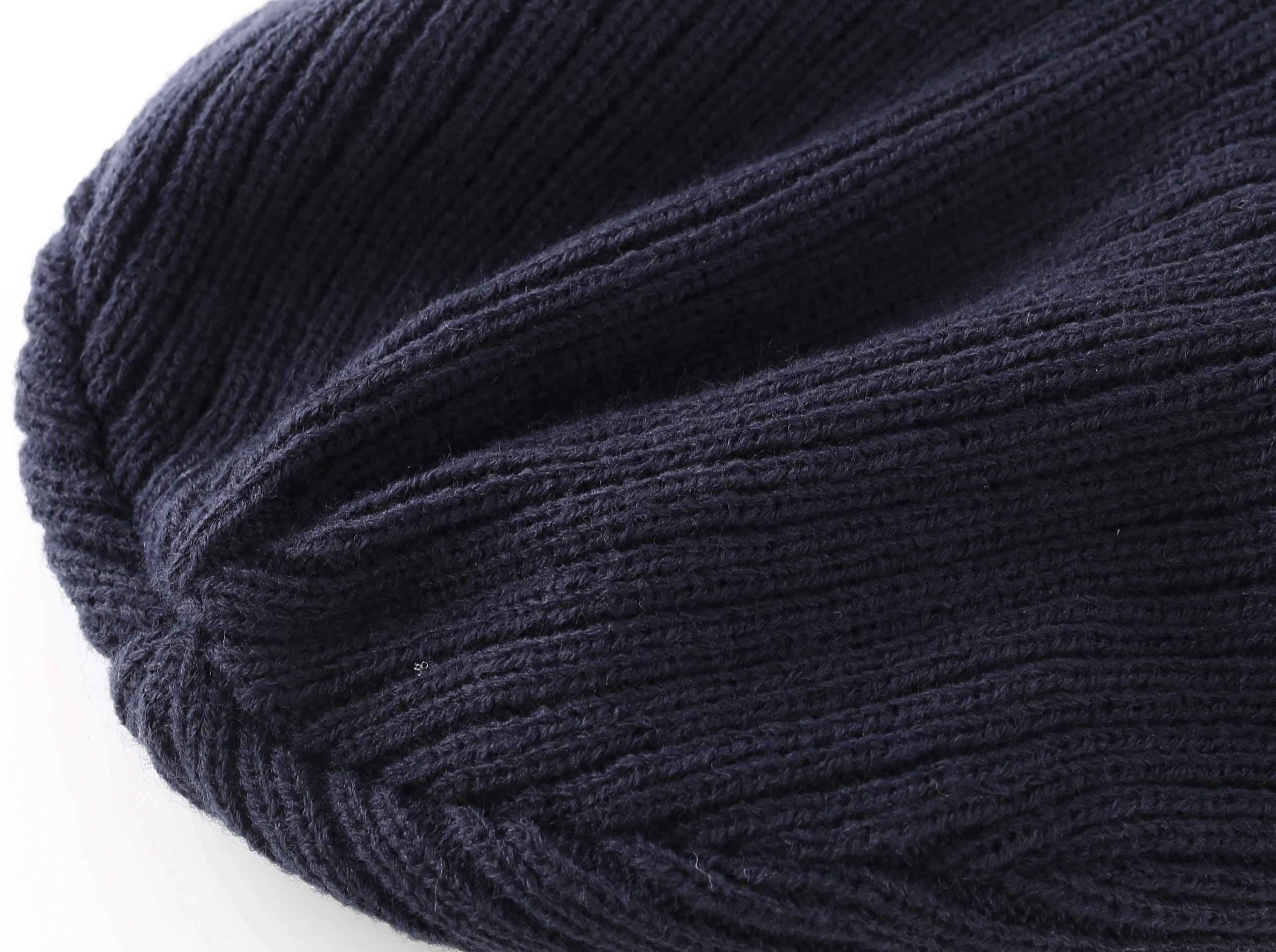 Мужская зимняя шапка с клапаном на ухе ветрозащитная козырьком мягкая теплая