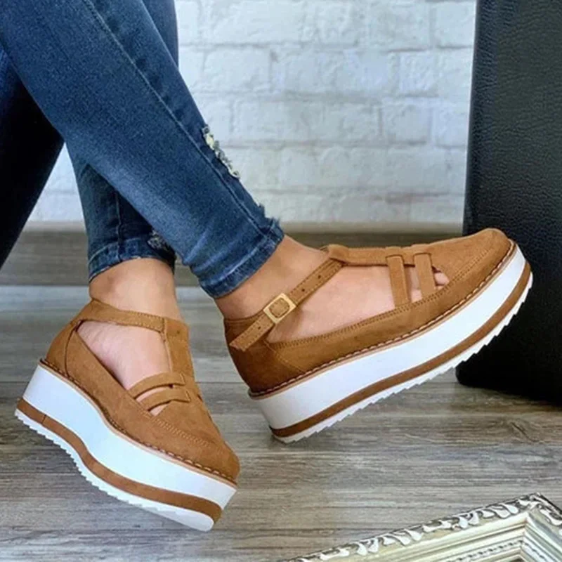 Женские босоножки из флока на плоской платформе с ремешком и пряжкой большие